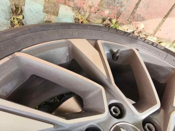 [武汉·鄂A] 二手捷达捷达VS72020款 1.4T 自动荣耀型