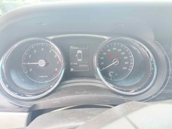 [广州·渝A] 二手宝骏宝骏7302014款 1.5L 手动舒适ESP版 7座