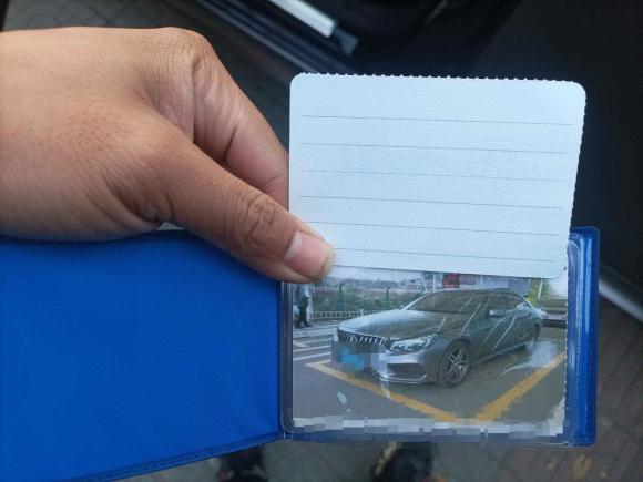 [义乌·浙G] 二手奔驰奔驰E级2015款 改款 E 260 L 运动豪华型