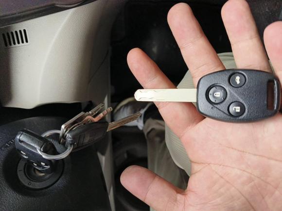 [上海·苏F] 二手本田锋范经典2012款 1.5L 手动舒适版