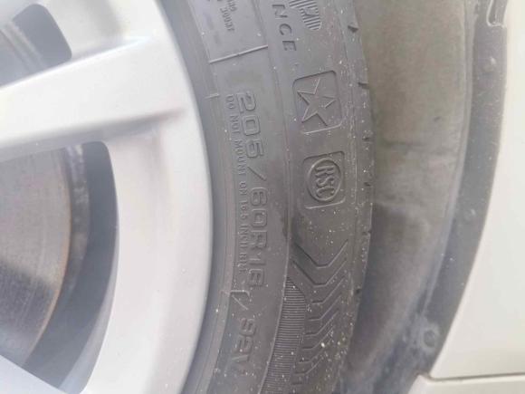 [上海·沪B] 二手宝马宝马2系多功能旅行车2015款 218i 领先型