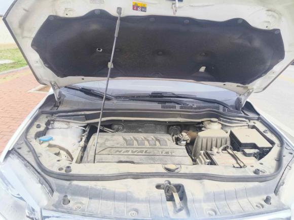 [青岛·鲁B] 二手哈弗哈弗H62017款 红标 运动版 1.5T 自动两驱豪华型