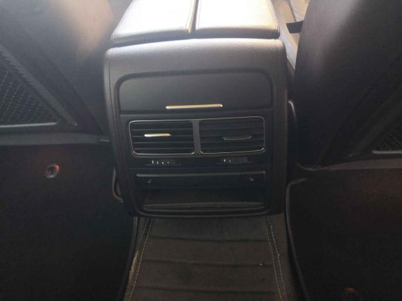 [上海·沪B] 二手大众途锐2011款 3.0TSI 高配型