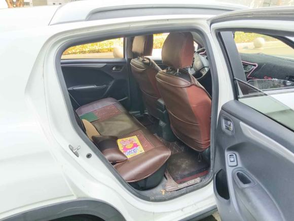 [无锡·沪C] 二手雪铁龙雪铁龙C3-XR2015款 1.6L 手动先锋型