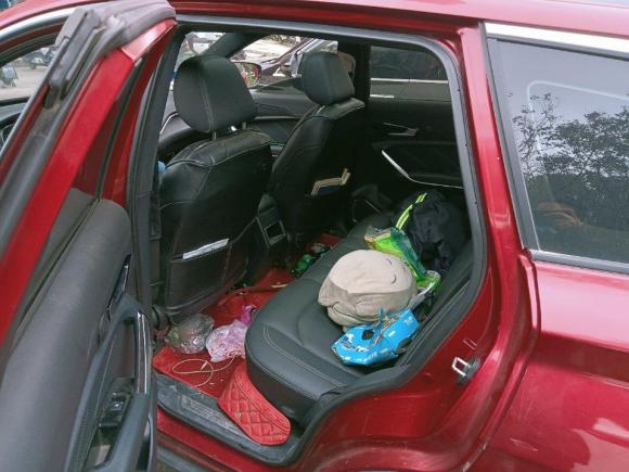 [合肥·皖A] 二手一汽森雅R92018款 1.2T 手动豪华智尚型