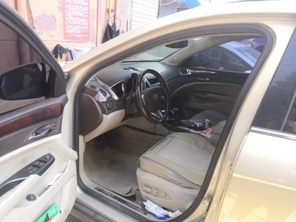 [芜湖·皖B] 二手凯迪拉克凯迪拉克SRX2012款 3.0L 领先型