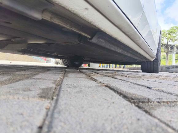 [深圳·粤B] 二手奥迪奥迪A4L2015款 35 TFSI 自动标准型