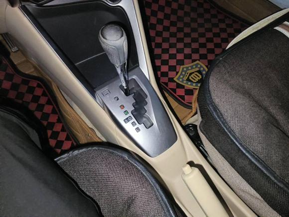 [上海·辽C] 二手丰田YARiS L 致炫2014款 1.5G 自动炫动版
