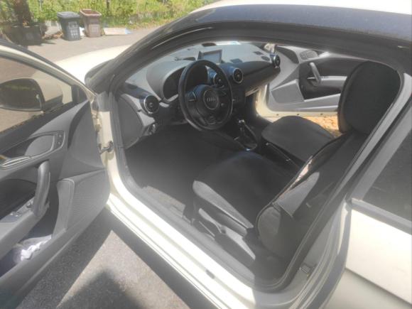 [上海·沪C] 二手奥迪奥迪A12012款 1.4 TFSI Urban