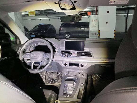 [广州·粤A] 二手奥迪奥迪Q5L2020款 45 TFSI 尊享时尚型