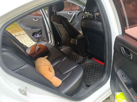 [武汉·鄂A] 二手奇瑞艾瑞泽52017款 1.5L CVT领潮版