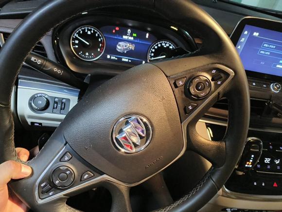 [上海·沪A] 二手别克别克GL82022款 陆上公务舱 652T 豪华型