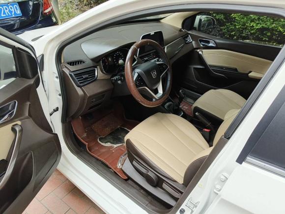 [成都·苏C] 二手宝骏宝骏310W2017款 1.5L 手动时尚型 国V