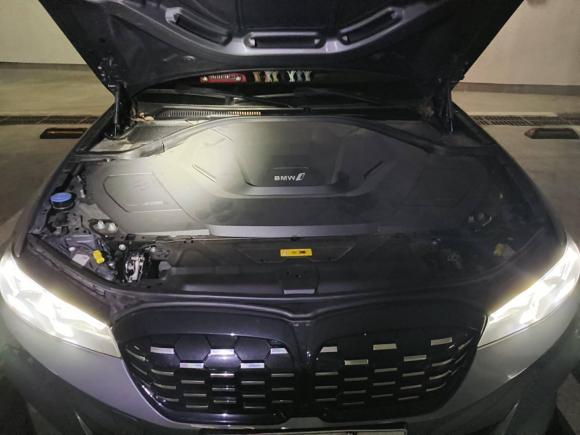 [上海·沪A] 二手宝马宝马i32022款 eDrive 35 L