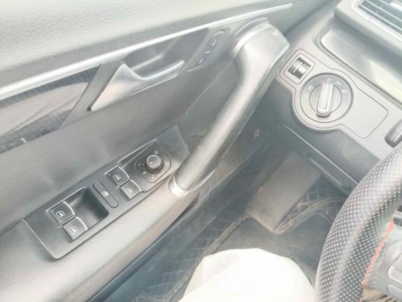 [上海·豫N] 二手大众迈腾2013款 2.0TSI 豪华型