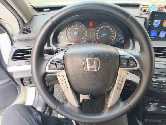 [无锡·苏B] 二手本田歌诗图2012款 2.4L 豪华版