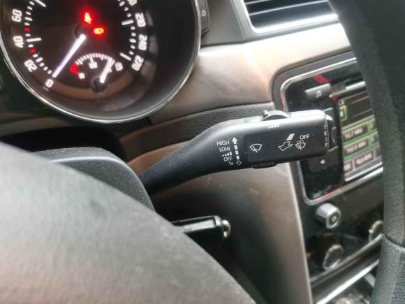 [武汉·鄂A] 二手斯柯达速派2013款 1.4TSI 手动绅仕版