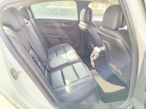 [南京·苏A] 二手标致标致5082012款 2.0L 自动豪华版