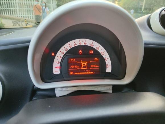 [武汉·鄂A] 二手smartsmart forfour2016款 1.0L 52千瓦灵动版