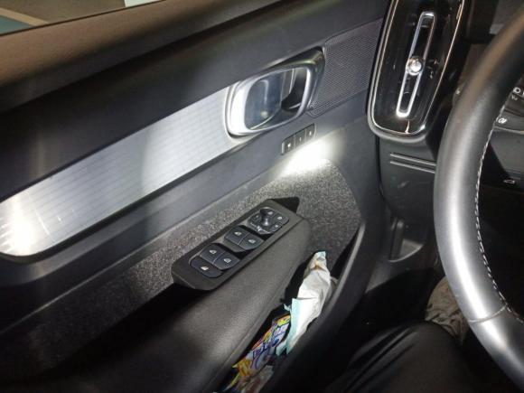 [南京·苏A] 二手沃尔沃沃尔沃XC402022款 T4 四驱智行时尚版