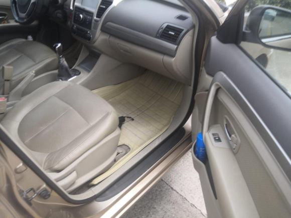 [嘉兴·沪C] 二手东风风神东风风神A602014款 1.6L 手动尊贵型