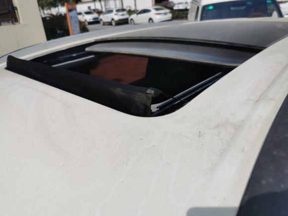 [无锡·苏B] 二手北汽威旺北汽威旺S502016款 1.5T 手动乐动尊享型