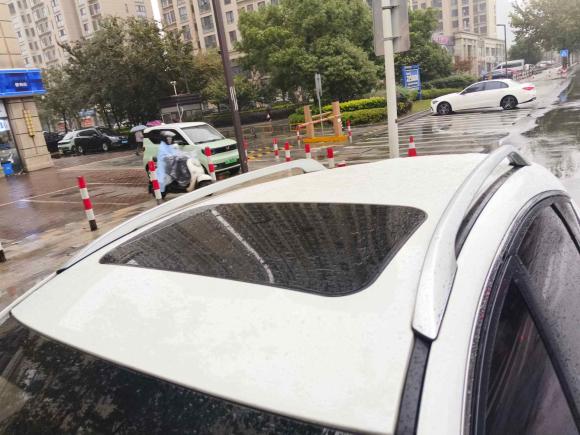 [湖州·浙E] 二手奔腾奔腾X802013款 2.0L 自动舒适型