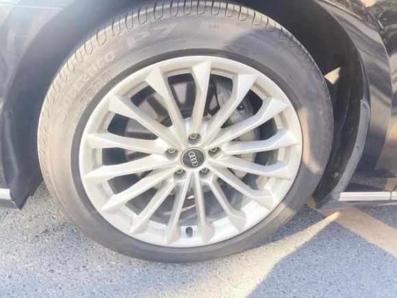 [南昌·赣A] 二手奥迪奥迪A82021款 A8L 50 TFSI quattro 舒适型