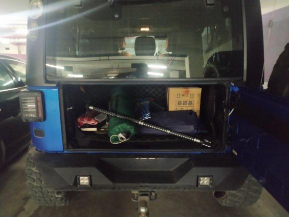 [广州·粤H] 二手Jeep牧马人2015款 3.6L Rubicon 四门版