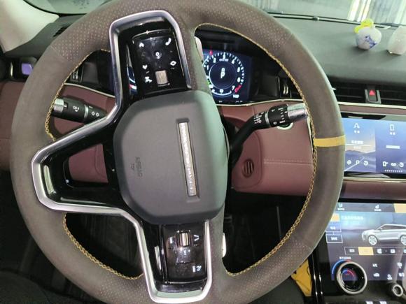 [上海·沪A] 二手路虎揽胜极光新能源2021款 极光L P300e 豪华版