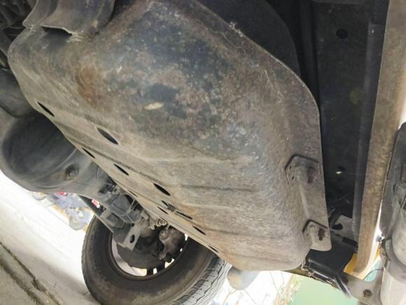 [湖州·浙A] 二手陆风陆风X92013款 2.0T 四驱柴油版