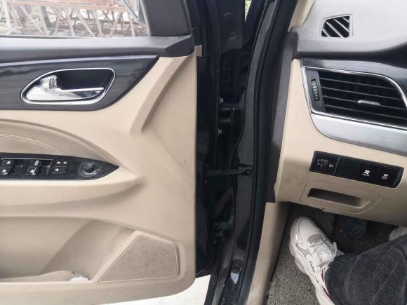 [杭州·浙B] 二手宝骏宝骏7302016款 1.5L 手动豪华型 7座