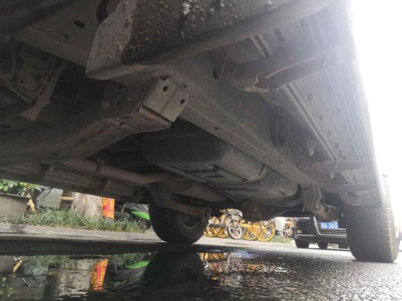 [成都·闽J] 二手江铃驭胜S3502013款 2.4T 自动两驱柴油豪华版5座