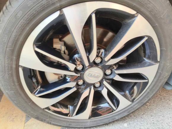 [深圳·粤B] 二手比亚迪秦新能源2015款 1.5T 双冠旗舰版