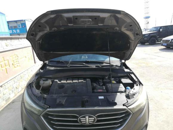 [青岛·鲁B] 二手奔腾奔腾X402018款 网红版 1.6L 手动舒适型