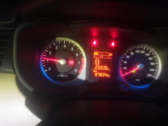 [南京·苏A] 二手启辰启辰R502013款 1.6L 手动时尚版