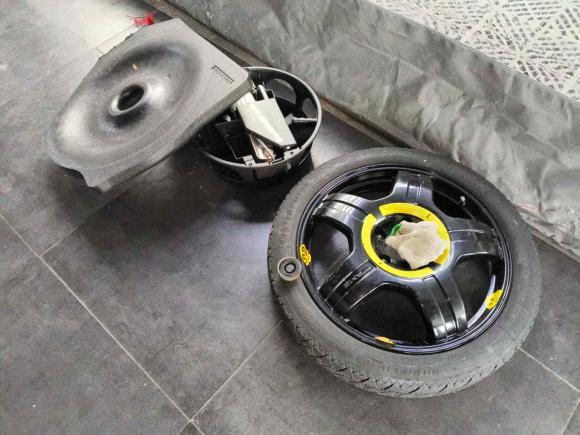 [上海·沪C] 二手奔驰奔驰C级AMG2009款 AMG C 63 动感型