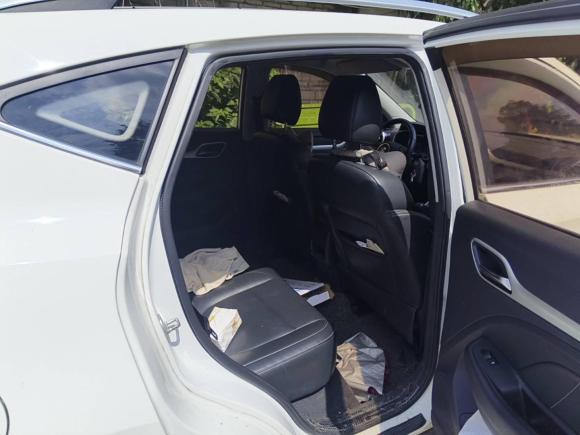 [佛山·粤X] 二手名爵名爵ZS2017款 1.5L 手动精英版