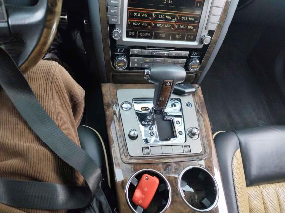 [杭州·浙A] 二手大众辉腾2009款 3.6L V6 4座加长行政版