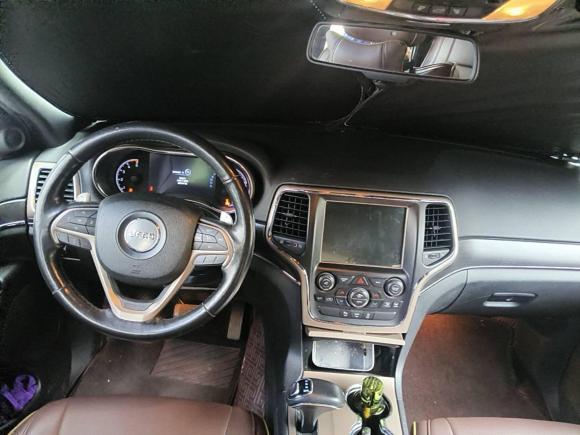 [义乌·浙G] 二手Jeep大切诺基2014款 3.0TD 柴油 舒享导航版