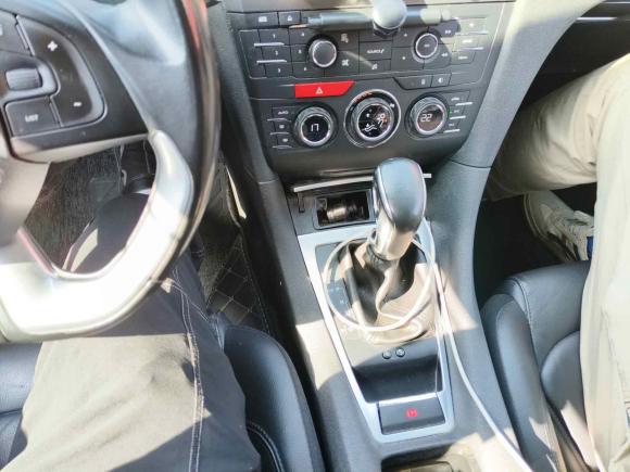 [杭州·沪F] 二手DSDS 5LS2014款 1.8L 雅致版VTi140