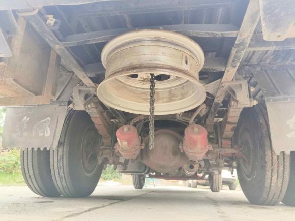 [成都·川G] 二手五十铃翼放2023款 EM7 2.5T 单排栏板