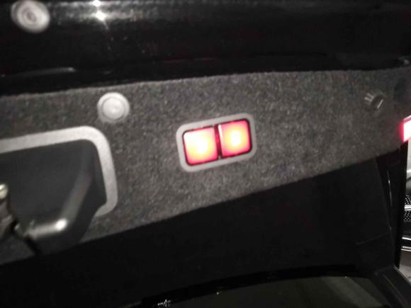 [上海·沪D] 二手奔驰奔驰S级2014款 S 320 L 豪华型