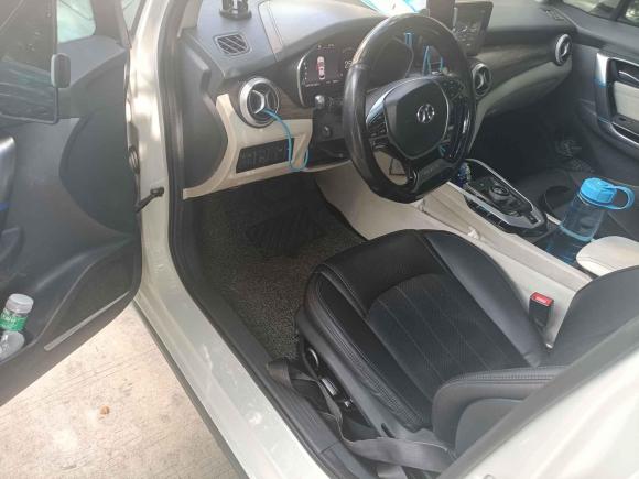 [深圳·粤B] 二手北京汽车北京EU52018款 R500 智尚版