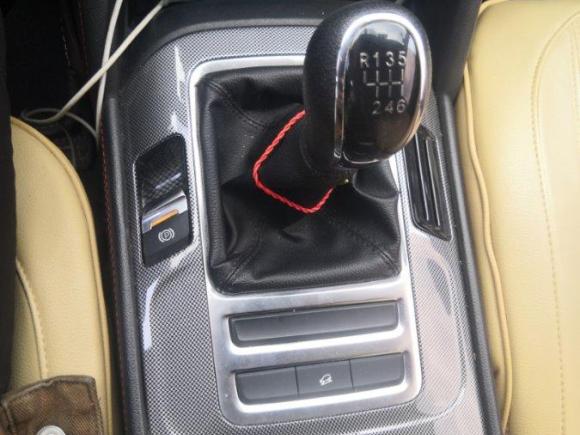 [金华·鄂C] 二手长安长安CS552017款 1.5T 手动炫色型