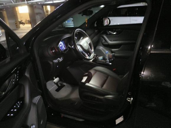 [深圳·粤B] 二手雪佛兰开拓者2022款 轻混 650T RS Twin-Clutch四驱7座 擎版