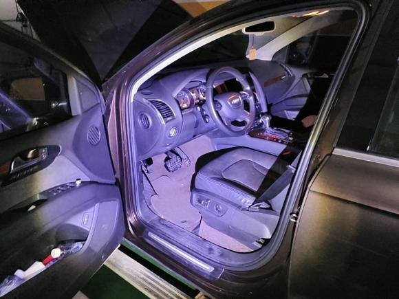 [深圳·粤B] 二手奥迪奥迪Q72014款 35 TFSI 进取型