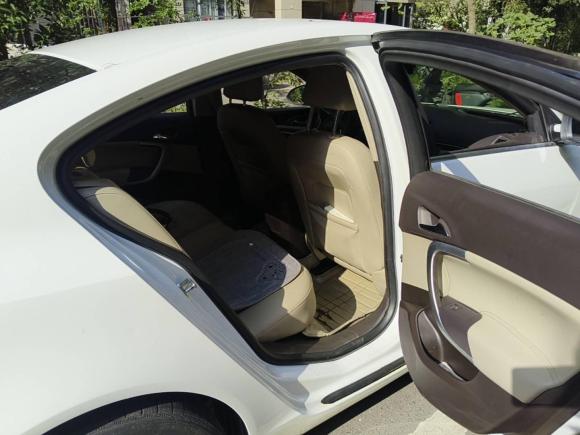 [上海·苏U] 二手别克君威2014款 2.0L 领先时尚型