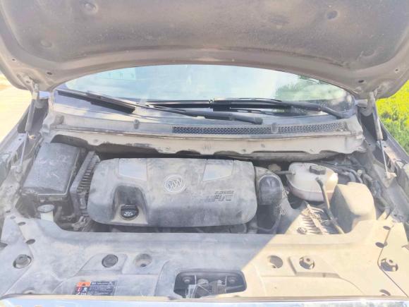 [济南·鲁N] 二手别克别克GL82013款 3.0L GT豪华商务豪雅版