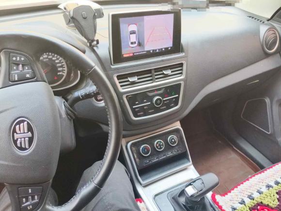 [济南·鲁A] 二手奔腾奔腾X402019款 1.6L 自动豪华型 国VI